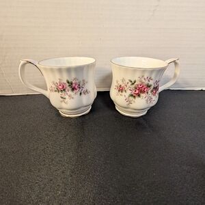 Royal Albert Lavender Rose Set Of Two Tea Cups Only England Floral  Bone China